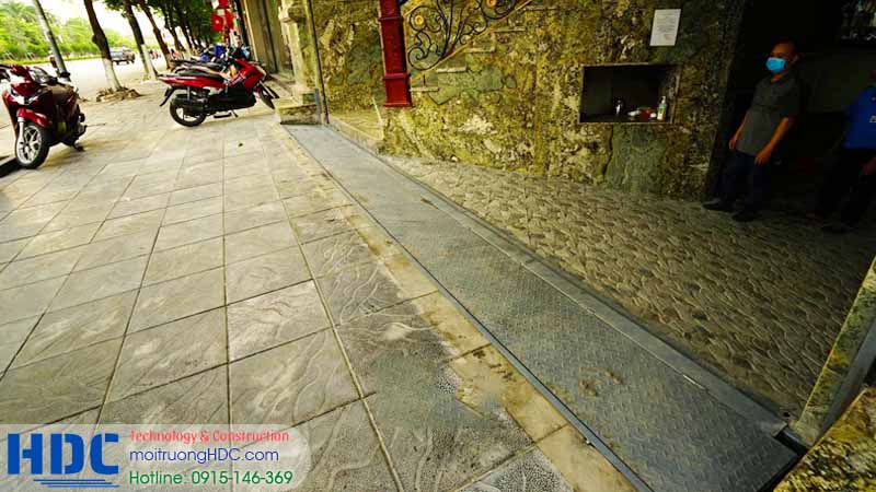 so sánh 2 loại cửa ngăn nước ngập hiện nay tại hà nội