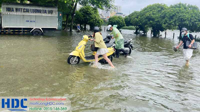 Vì sao khu vực hà đông nên ưu tiên thi công vách ngăn nước chống ngập